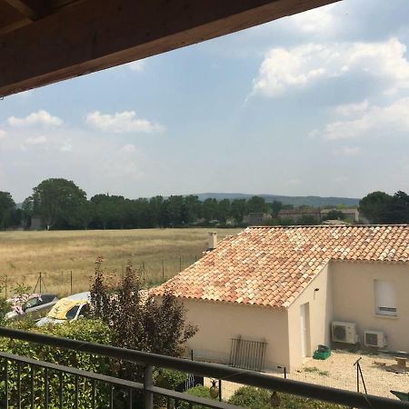 Апартаменты Apt 50M2 Avec Balcon Tout Equipe Proche D'Avignon Перн-ле-Фонтен Экстерьер фото